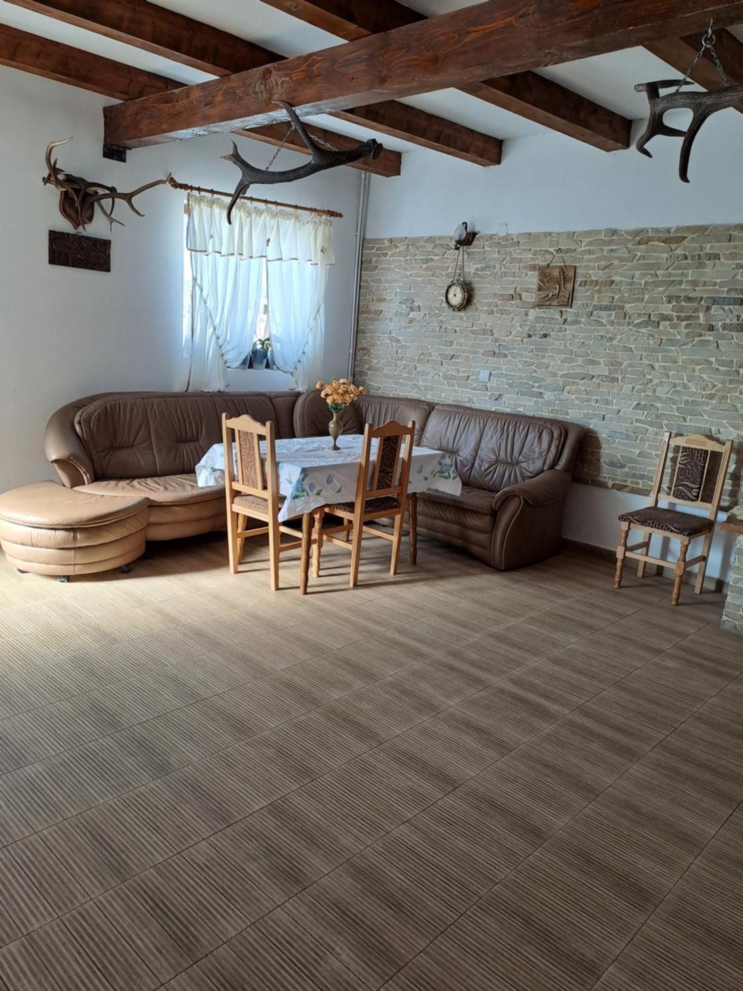 ホテル Casa Cristalul Muntilor Poiana Mărului 部屋 写真